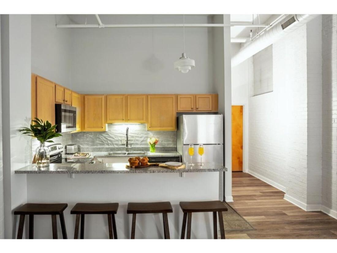 Modern Apartment Close To Everything Cozysuites Indianapolis Ngoại thất bức ảnh